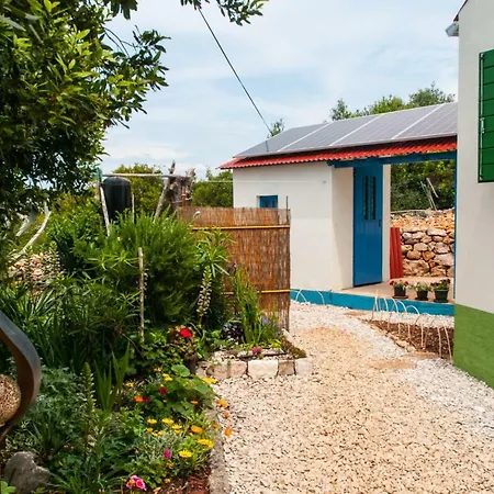Sustainable Sun Powered Liski 3 Casa vacanze Čunski